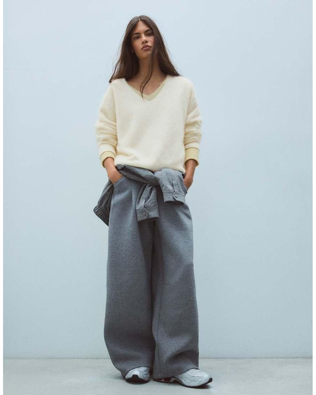 Bershka White 100% Wool V-Neck Jumper