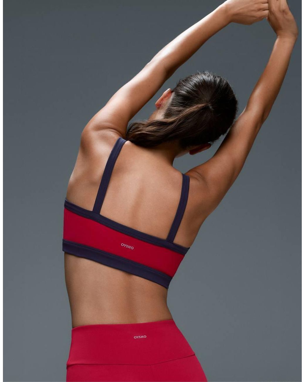 Oysho Gray Medium-Support Contrast Stitch Comfortlux Sports Bra