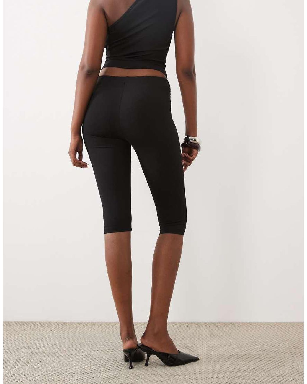 The Frolic Black Ruched Metal Detail Capris Trouser Co-Ords