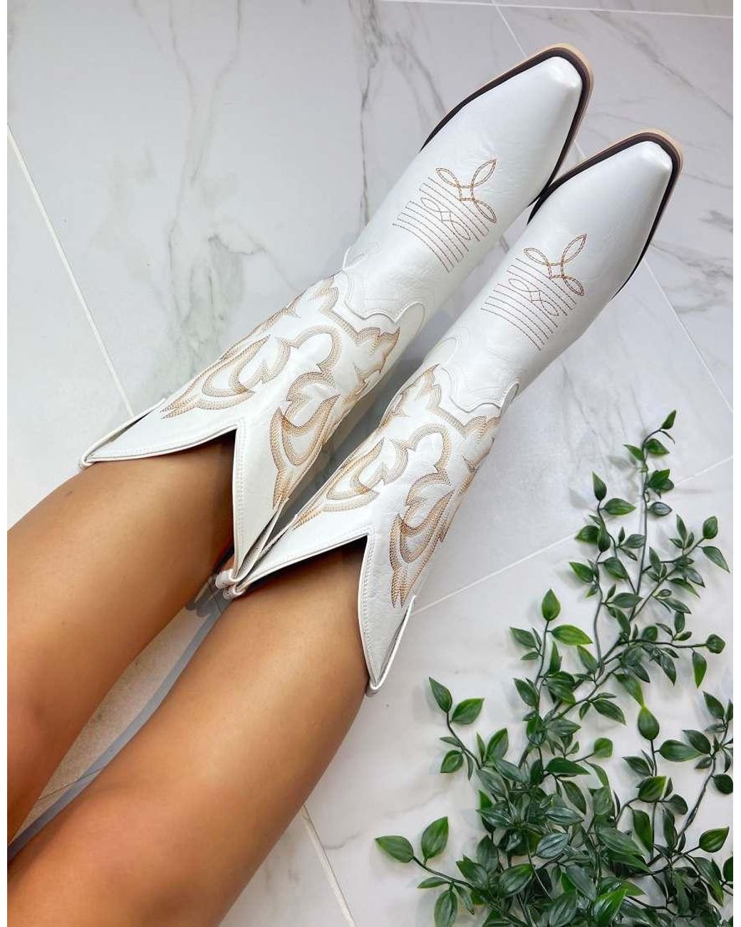 GIA STUDIOS White Cowboy Western Boots