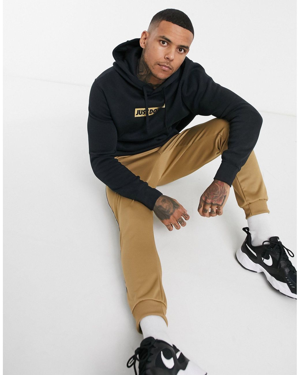 Sudadera con capucha negra con logo metalizado Just Do It Nike de hombre de  color Negro | Lyst