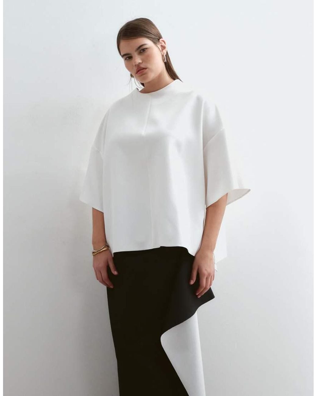 ARRANGE White Curve Boxy Top With Open Back
