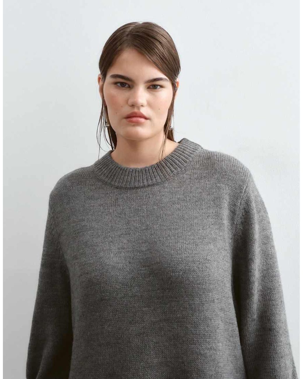 ARRANGE Gray Curve Knitted Jumper With Fringe Hem