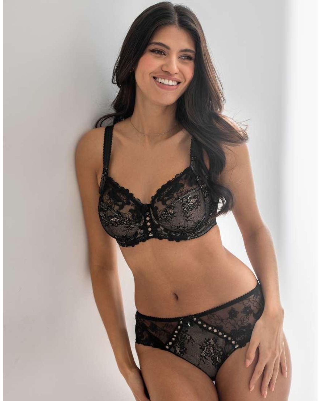 Pour Moi Black Sofia Lace Embroidered Side Support Bra D