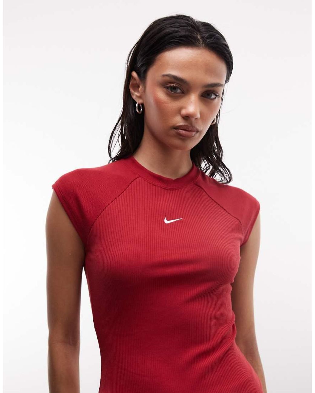 Top De Canalé Chill De Nike de color Red