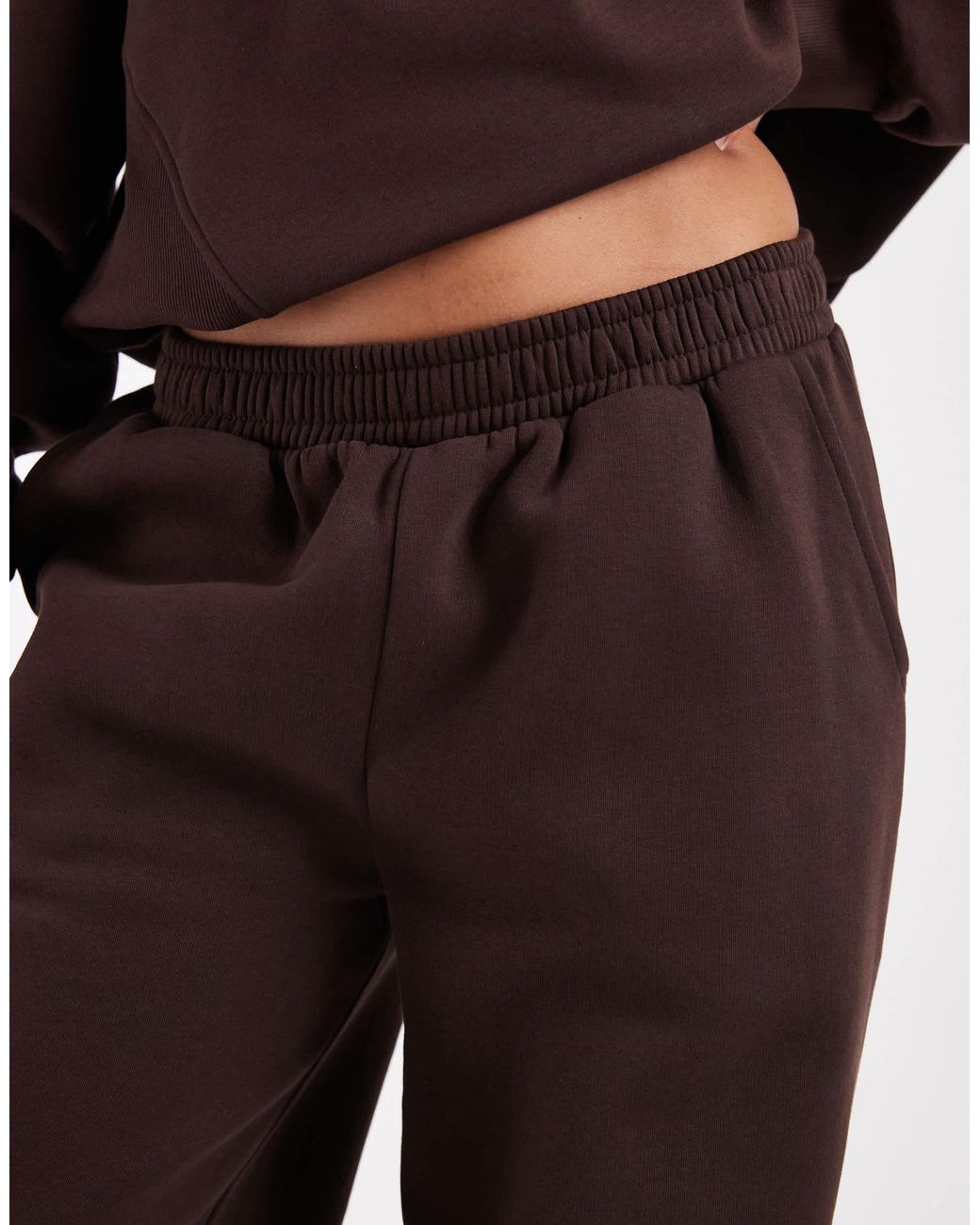 Jogger large en molleton gratté ASOS en coloris White