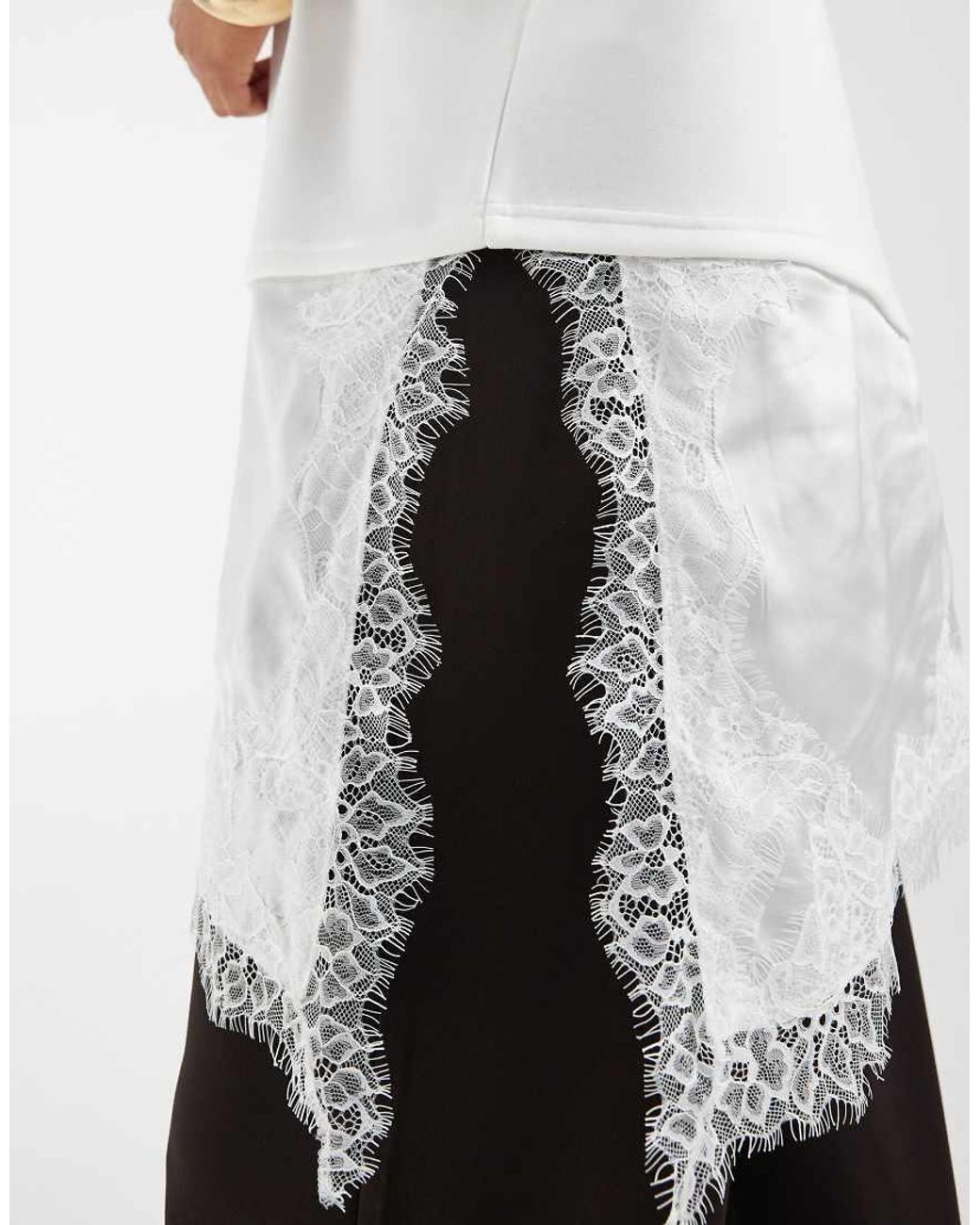 Vero Moda White Oversized Asymmetric T-shirt With Lace Trim