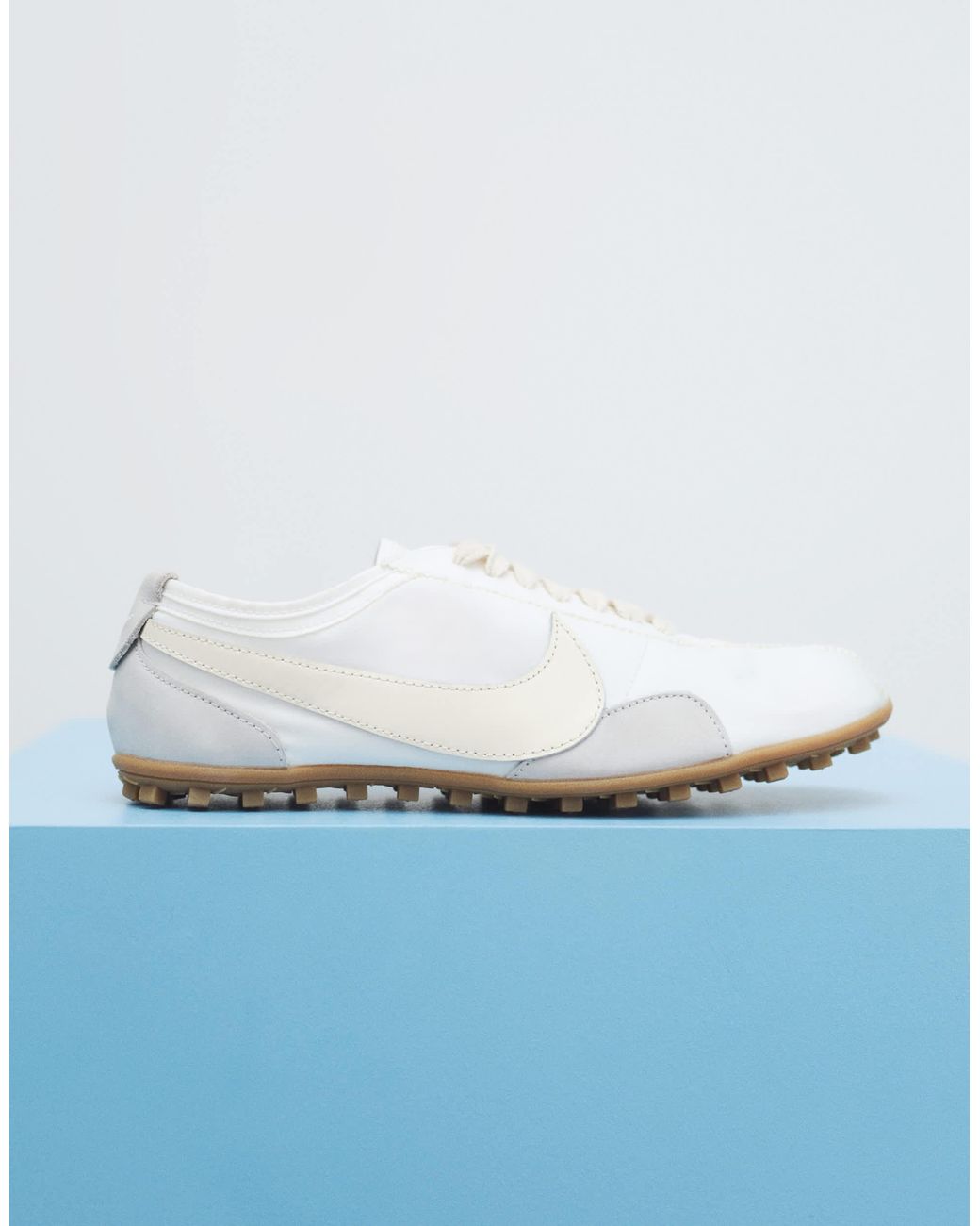 Nike White – moon shoe – sneaker
