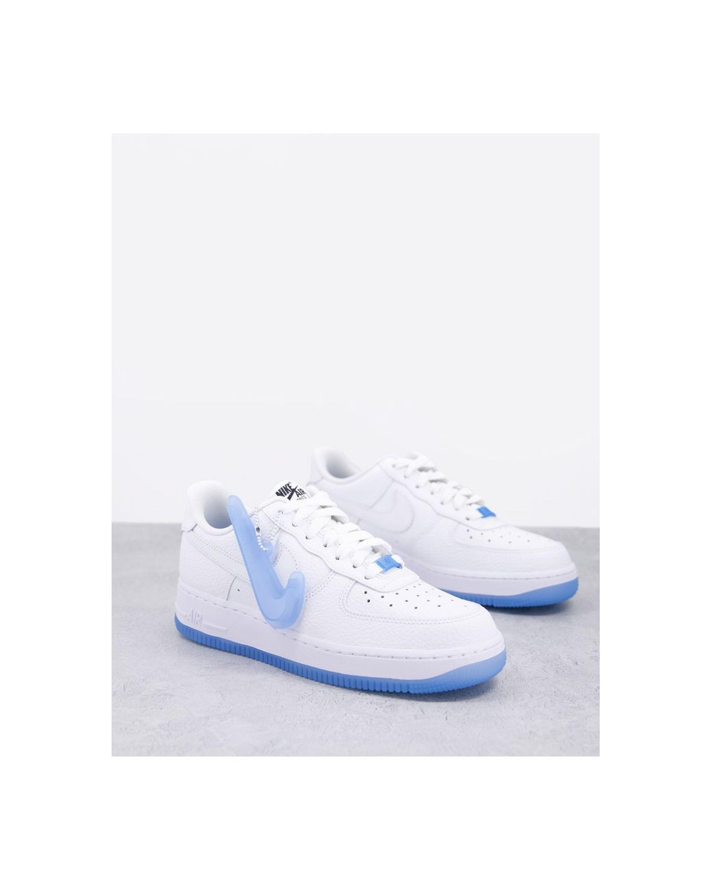 Air force 1 lx - sneakers bianche e blu dal colore mutevole di Nike in  Bianco | Lyst
