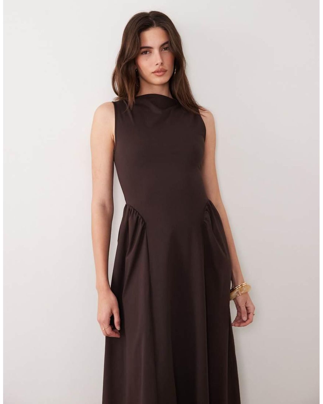 Vestito Al Polpaccio di ASOS in Brown