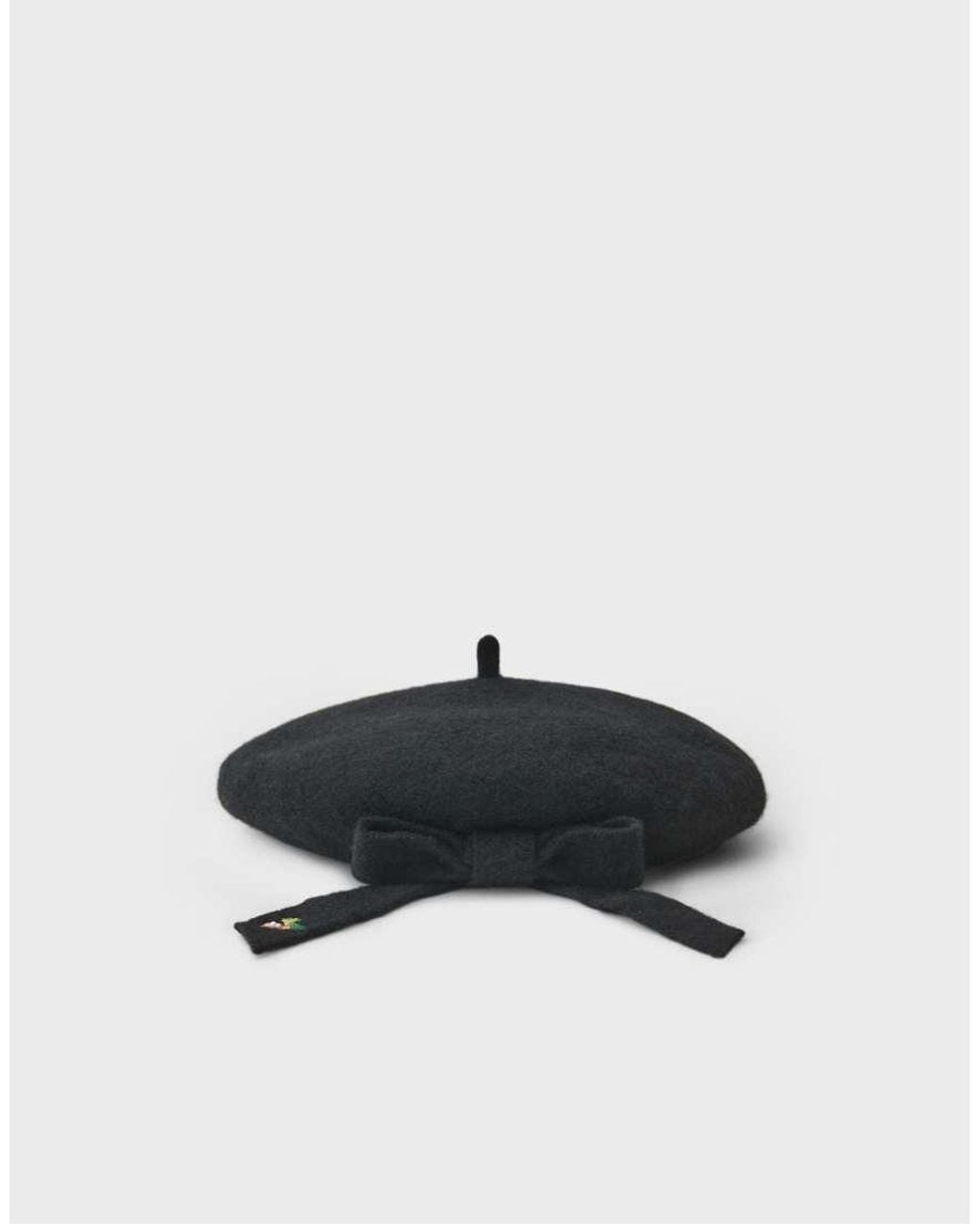 Basco Con Fiocco di Stradivarius in Black