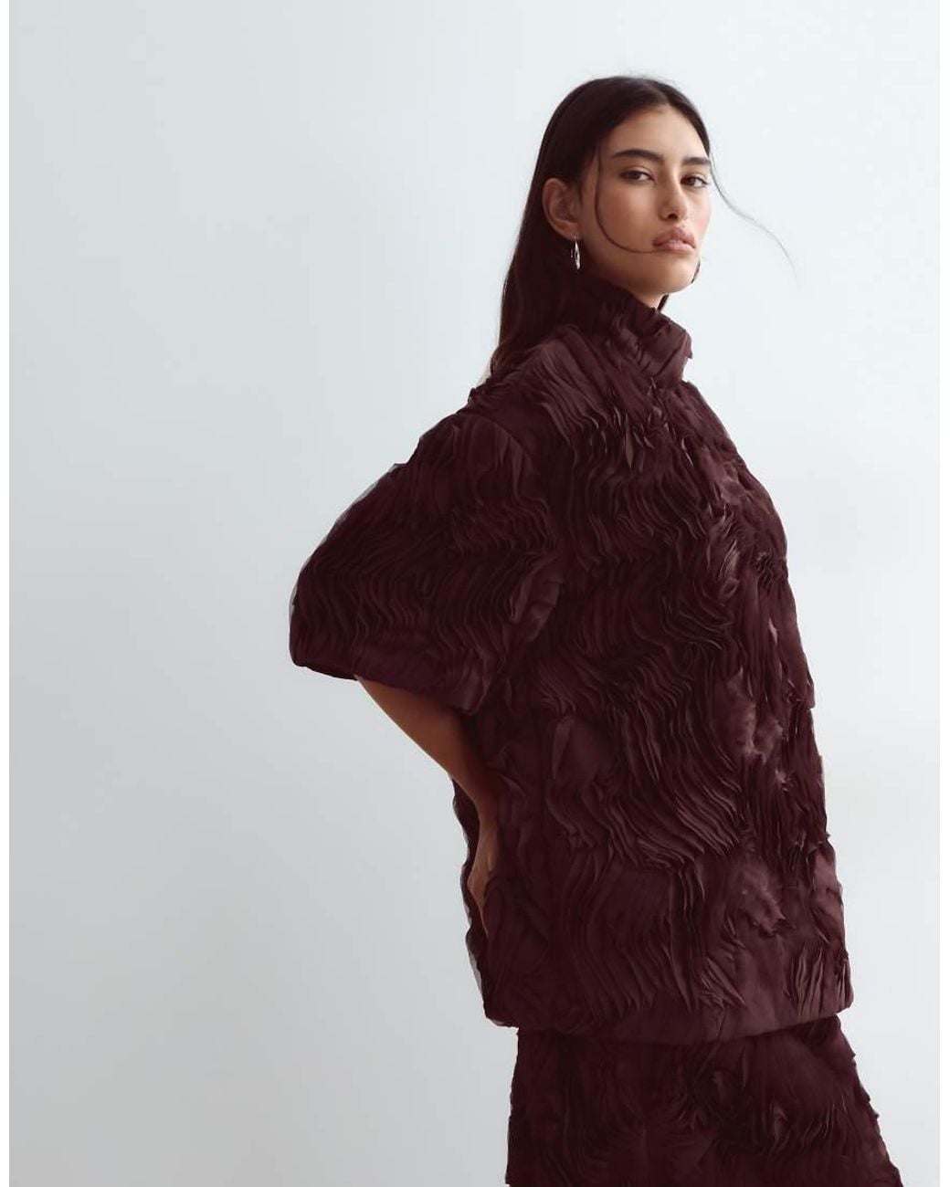ARRANGE Linear Textured Oversized Longline T-shirt