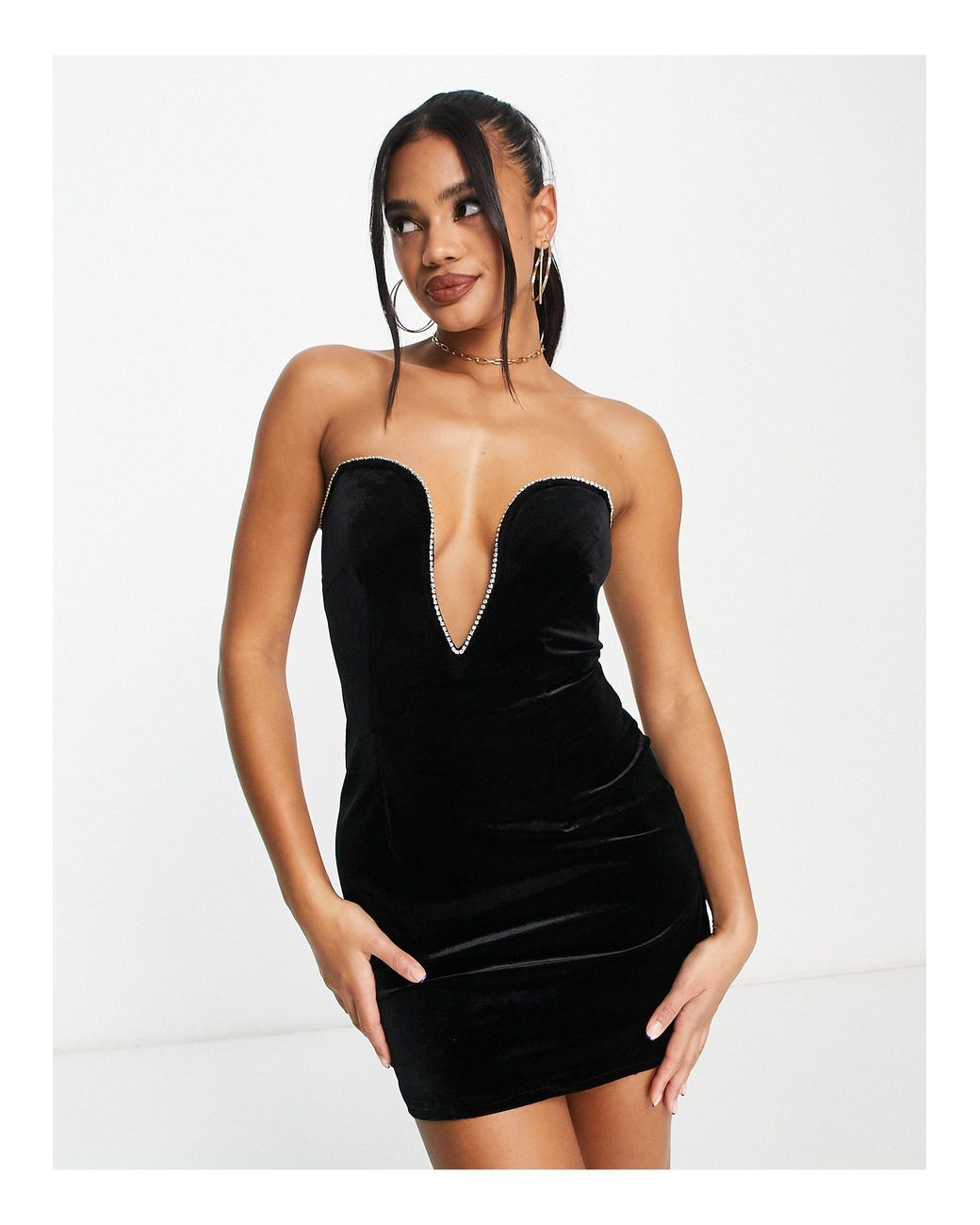 Black velvet plunge dress deals