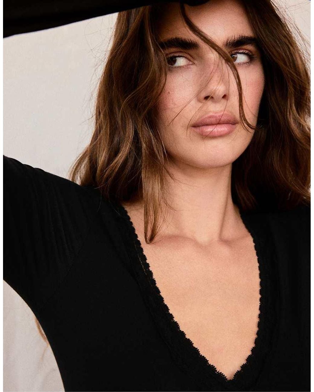 Stradivarius Black Long Sleeve V-neck Lace Top