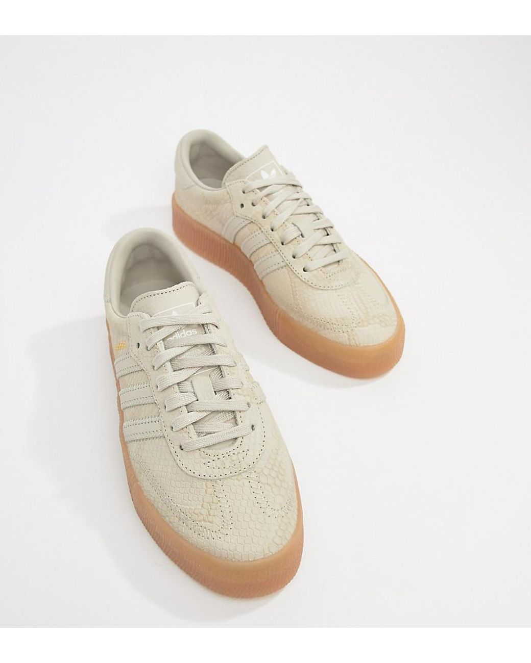 ur Forsømme Forebyggelse adidas Originals Samba Rose Sneakers In Tan With Gum Sole in Natural | Lyst