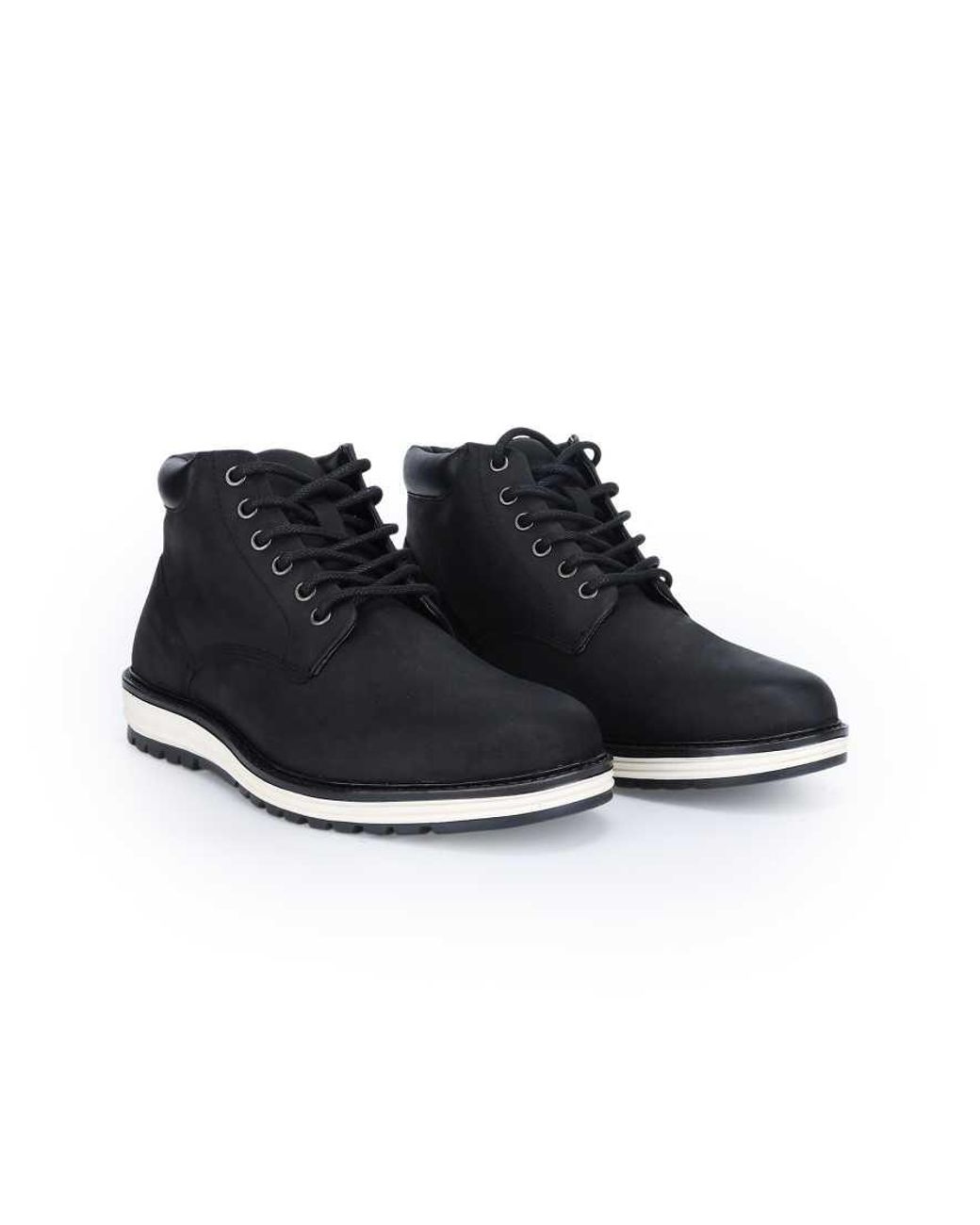 Thomas Crick Black Wells Leather Chukka Lace-Up Boots for men