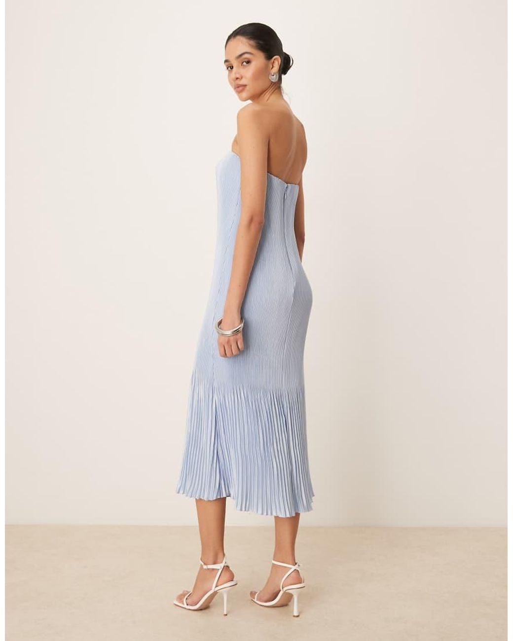 abercrombie blue pleated dress & Fitch Giselle Strapless Pleat Maxi in new feeling dresses BANANA REPUBLIC FACTORY CUTOUT Shoe size:5.5 floral.