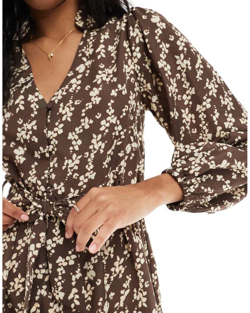 Wednesday's Girl White Tie Detail Floral Print Belted Mini Dress