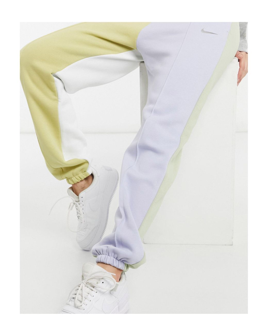 Nike – jogginghose mit farbblockdesign in Weiß | Lyst AT