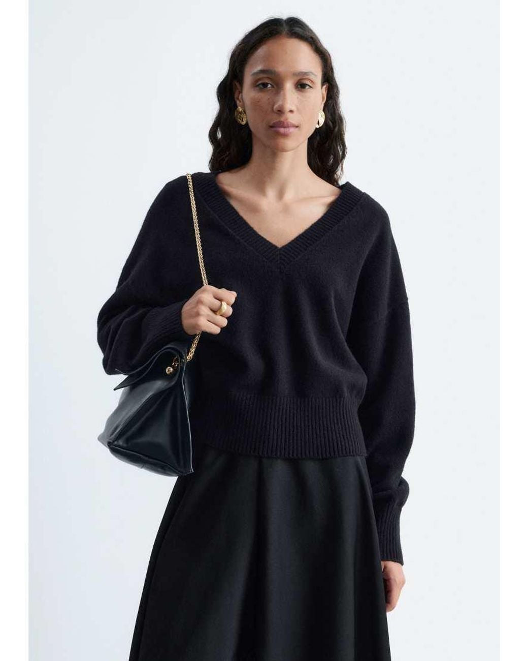 & Other Stories Blue Cropped Long Sleeve V Neck Knit Sweater
