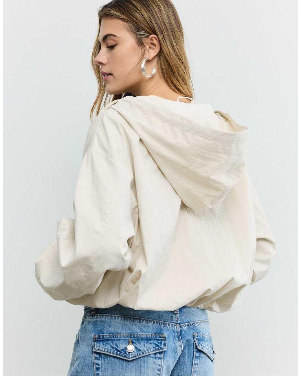Stradivarius Basic Nylon Hooded Jacket in Natural | Lyst UK