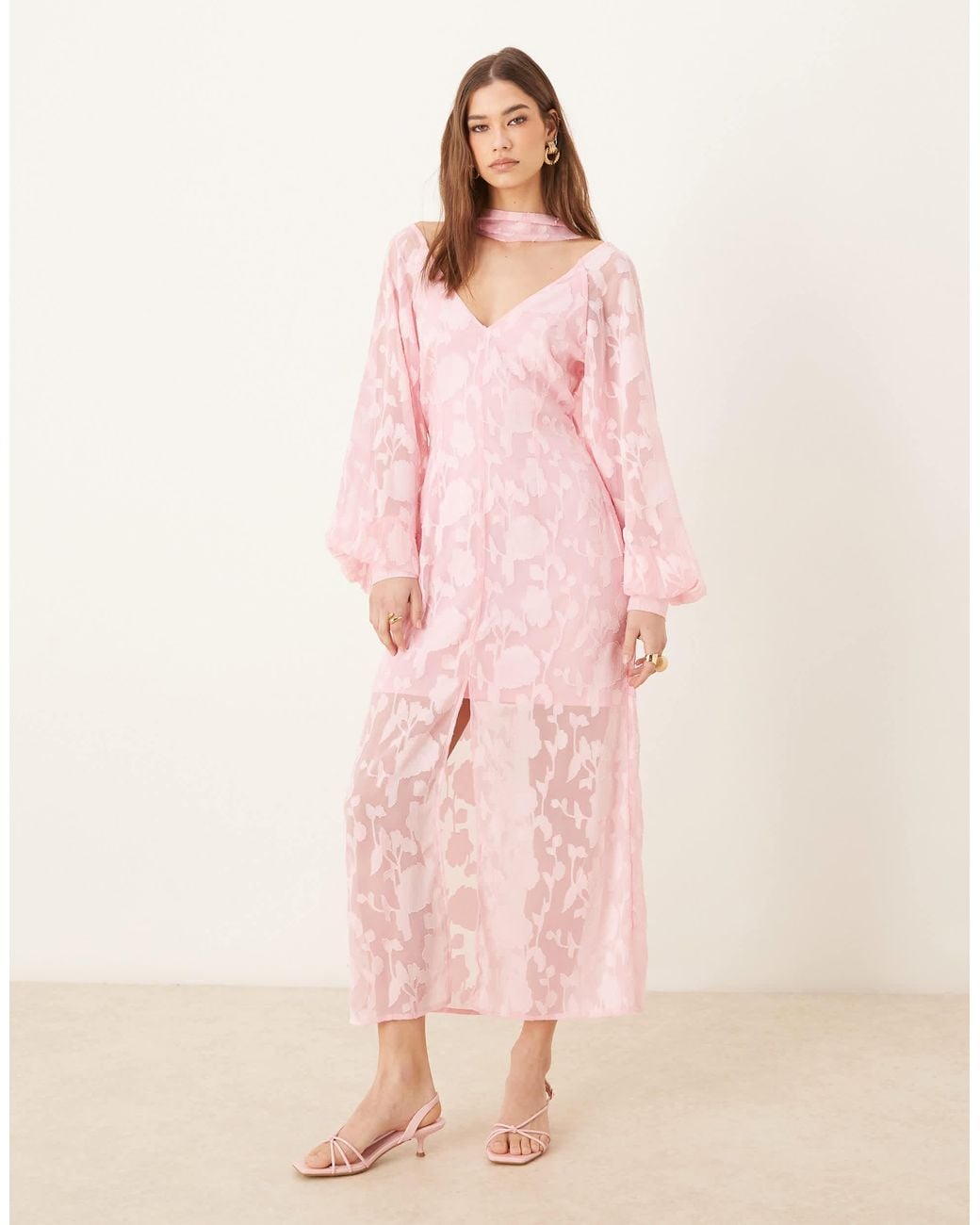 Pretty Lavish Balloon Sleeve Jacquard Maxi Dress With Scarf Detail in Pink  | Lyst
