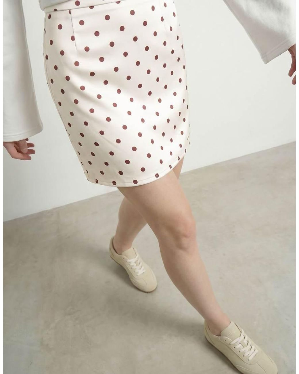 HYPEDROP Natural Skirt