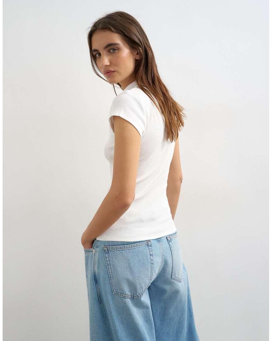 TOPSHOP White Ribbed Key Hole Top