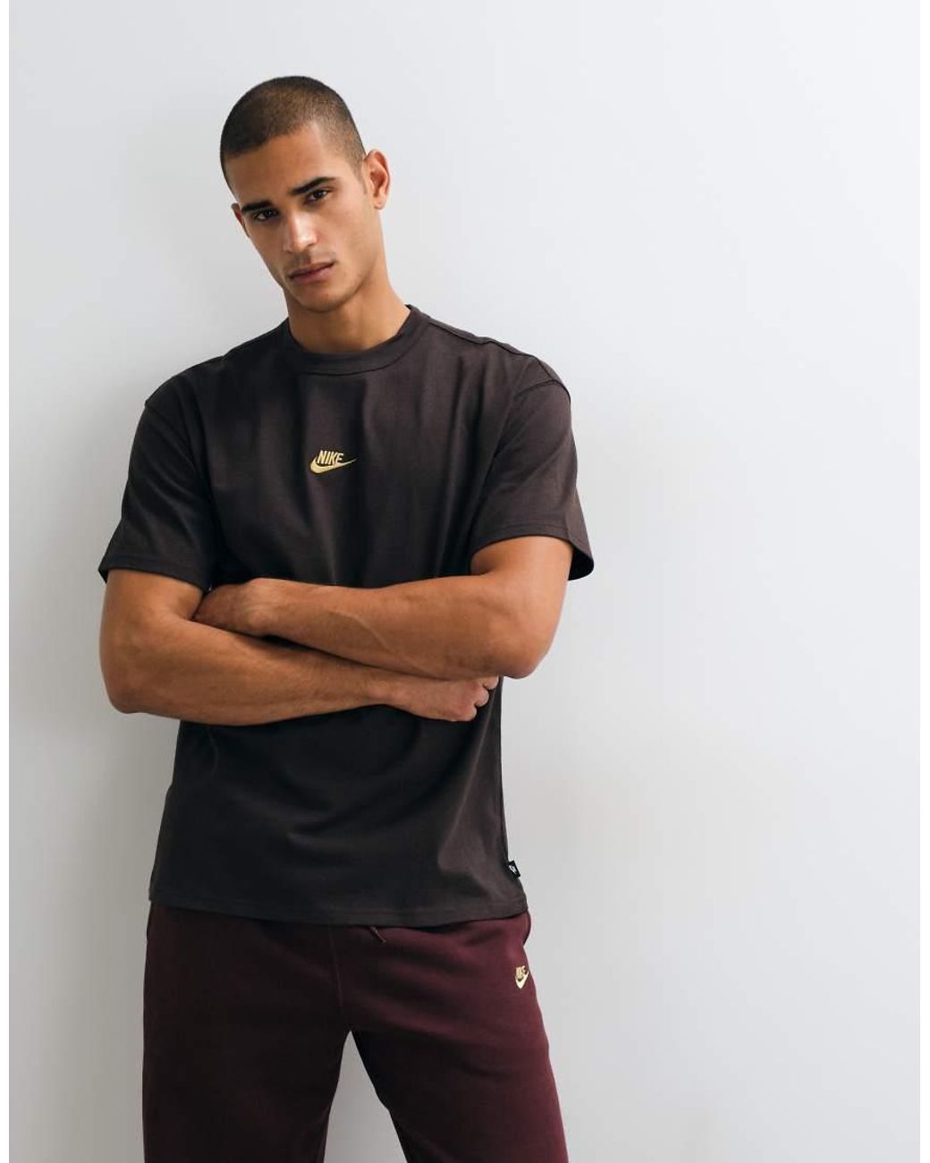 Nike Black Premium Essential T-Shirt for men