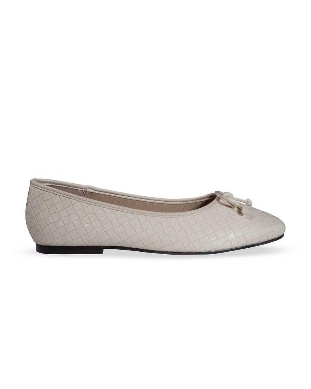 SEQWL White Ballet Pumps Flat Ballerina Shoes With Bow Detail