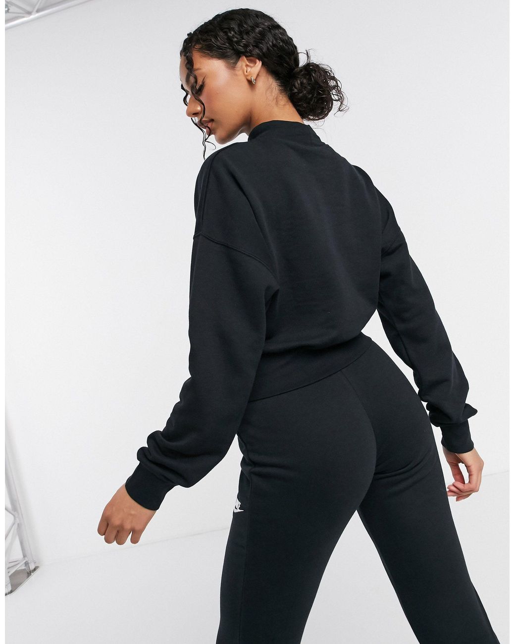 Nike Essentials Cropped Mock Neck Sweatshirt in Black | Lyst