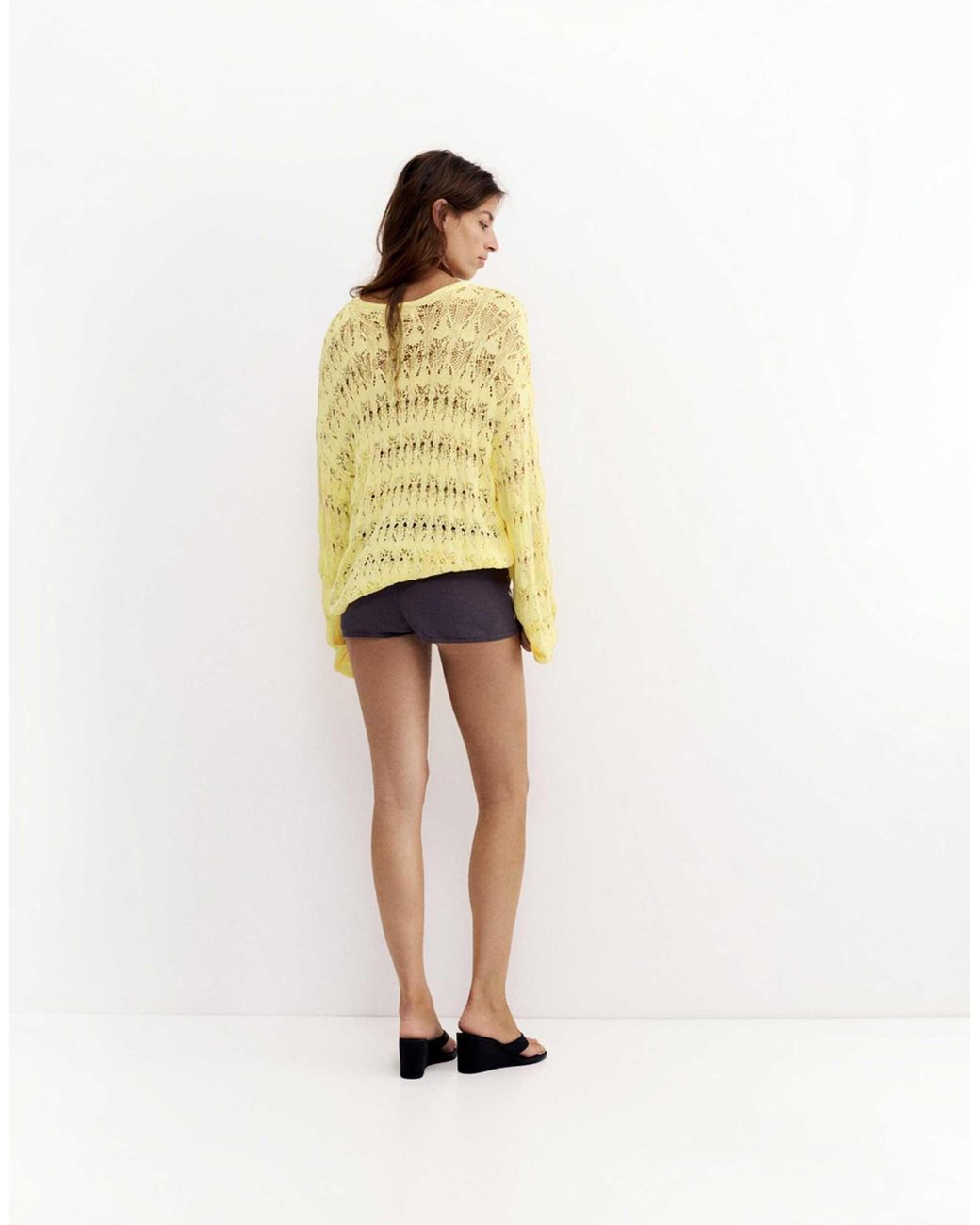 Pull en maille fluide à découpes Pull&Bear en coloris Yellow