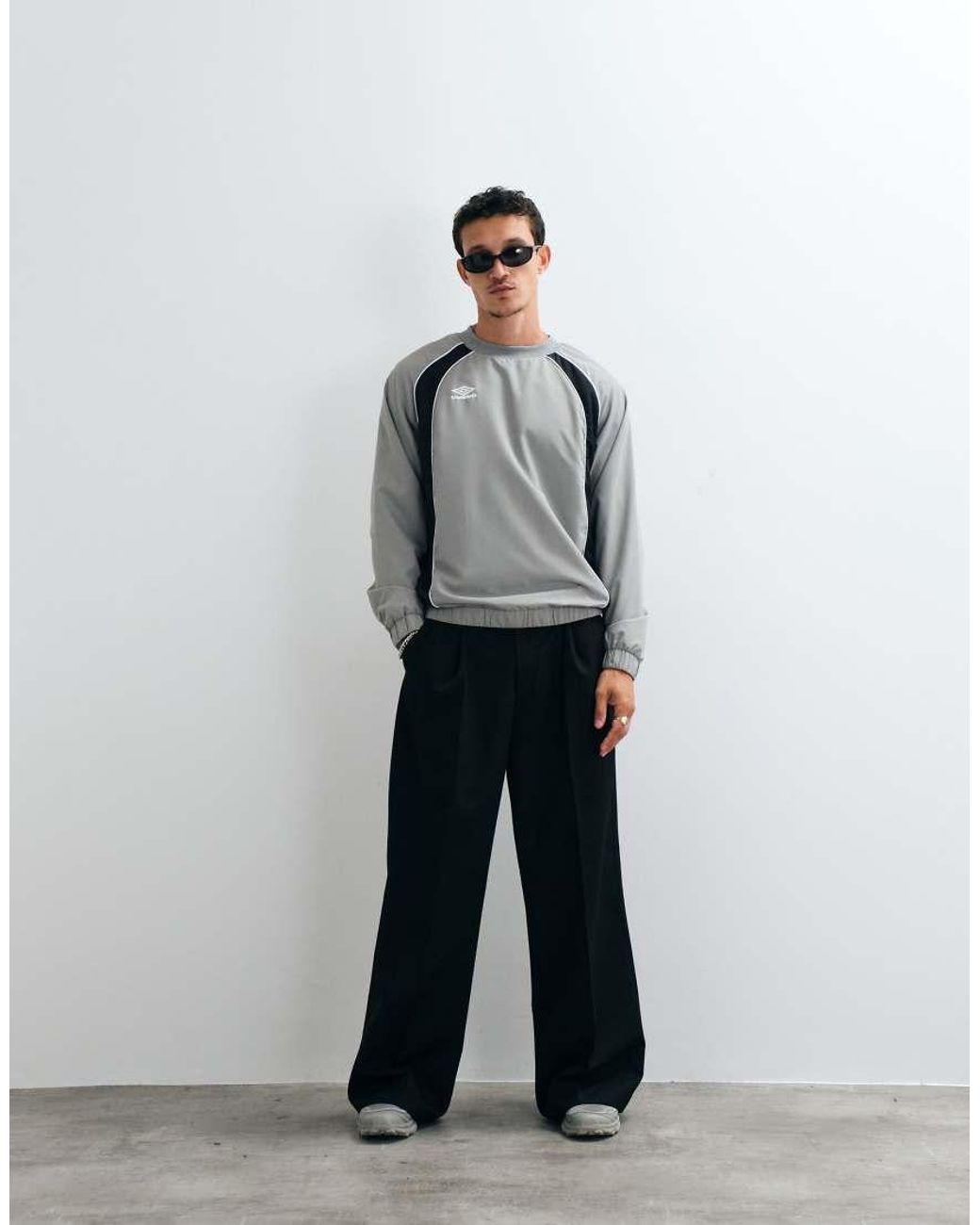 Umbro Gray Panelled Sweat for men