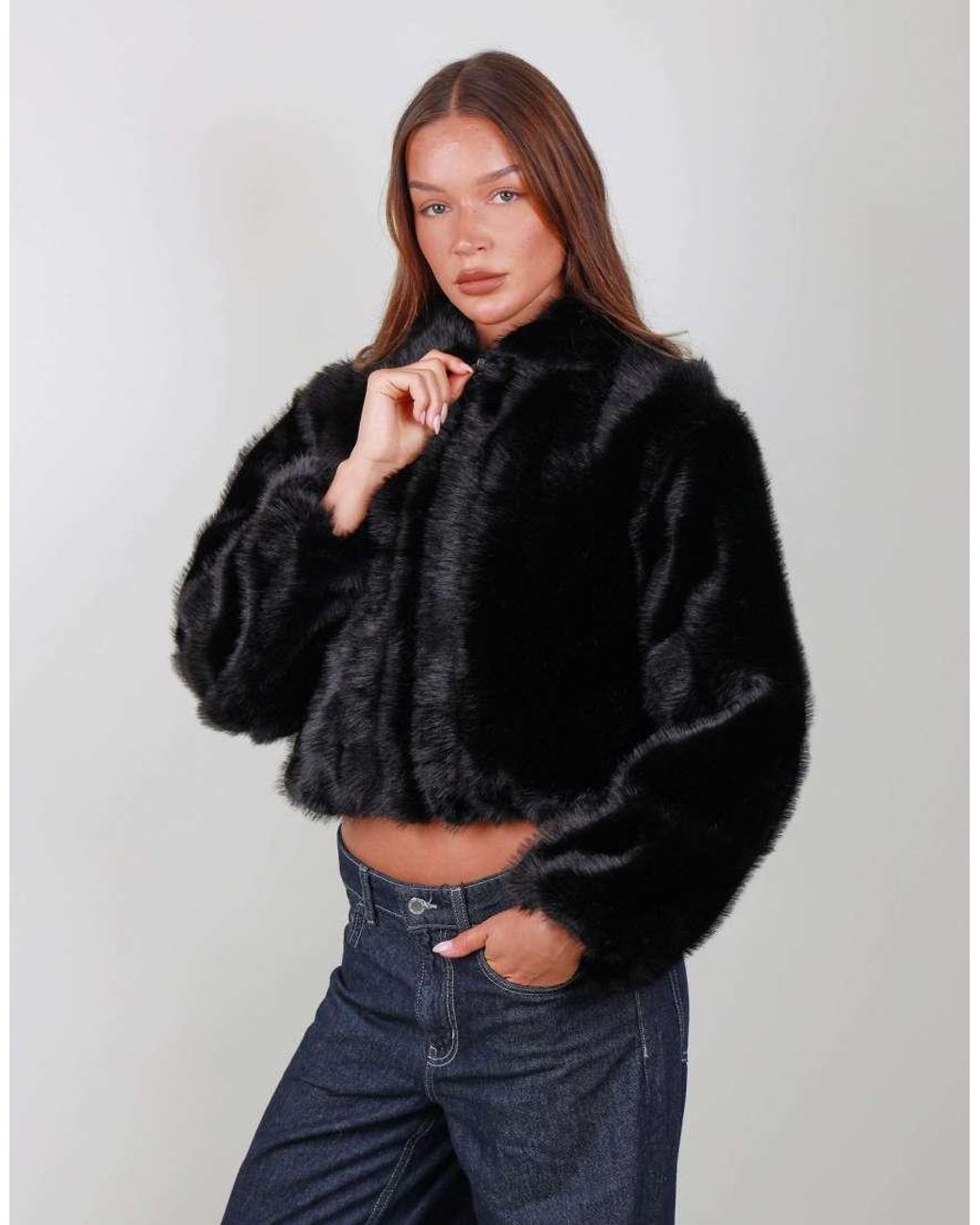 SIMMI Black Faux Fur Tonal Cropped Bomber