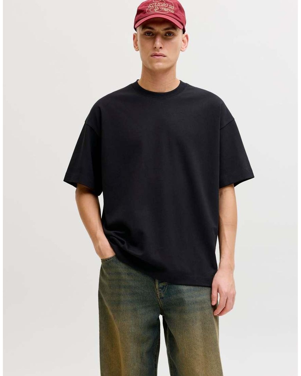 Jack & Jones Black Oversized Breathable T-shirt for men