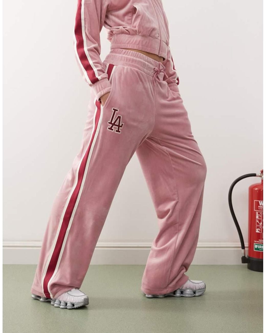 KTZ La Dodgers Side Stripe Velour Wide Leg jogger Co-ord in Pink