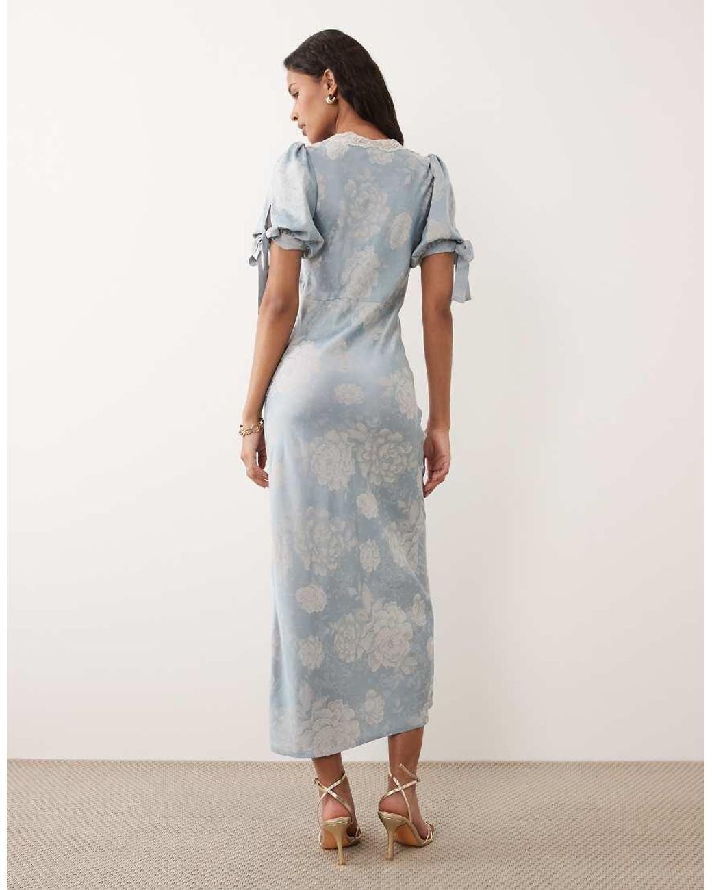 Hope & Ivy Gray Satin Jacquard Lace Trim Tie Sleeve Midi Dress