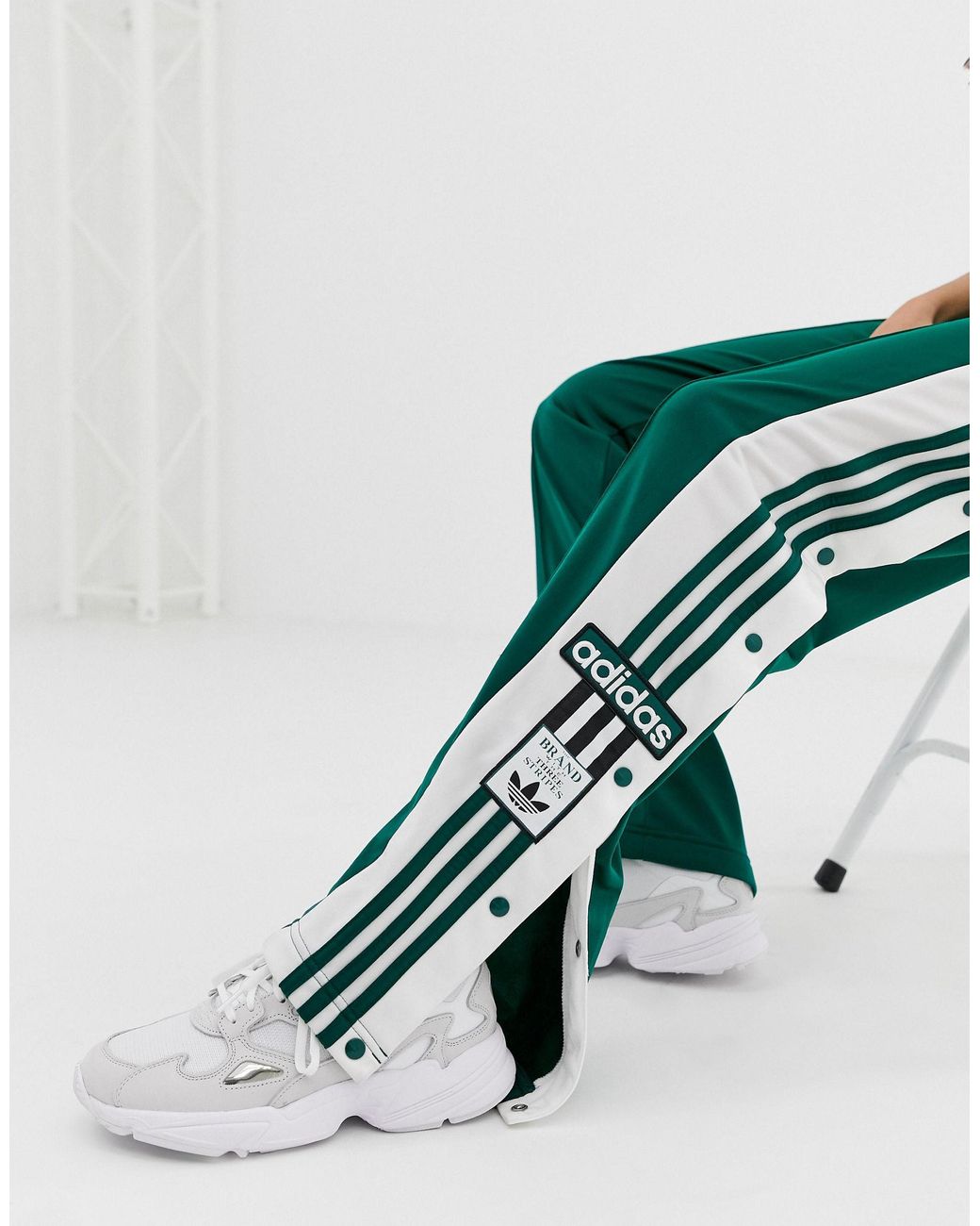 adidas Originals – adicolor Adibreak – Hose mit Druckknöpfen in Grün | Lyst  DE