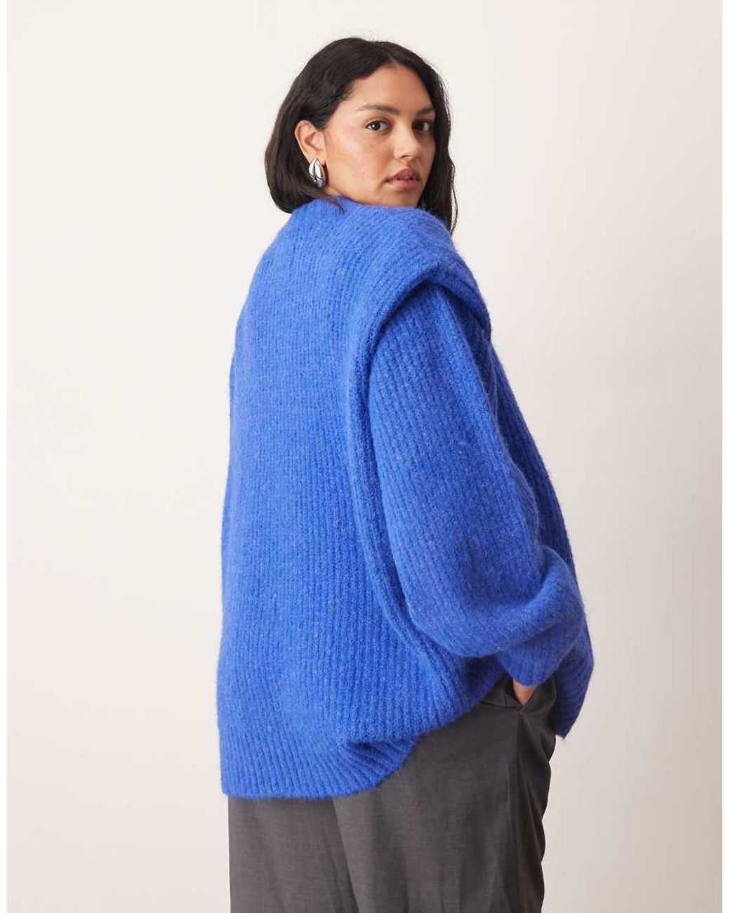 ARRANGE Blue Curve Rib Knitted Shoulder Pad Jumper