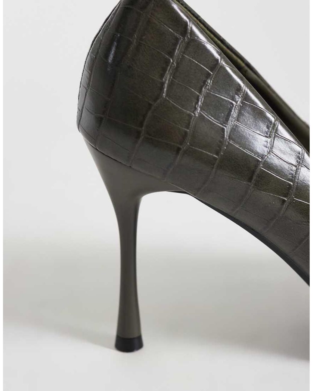 SEQWL Green Pumps With Gold Detail