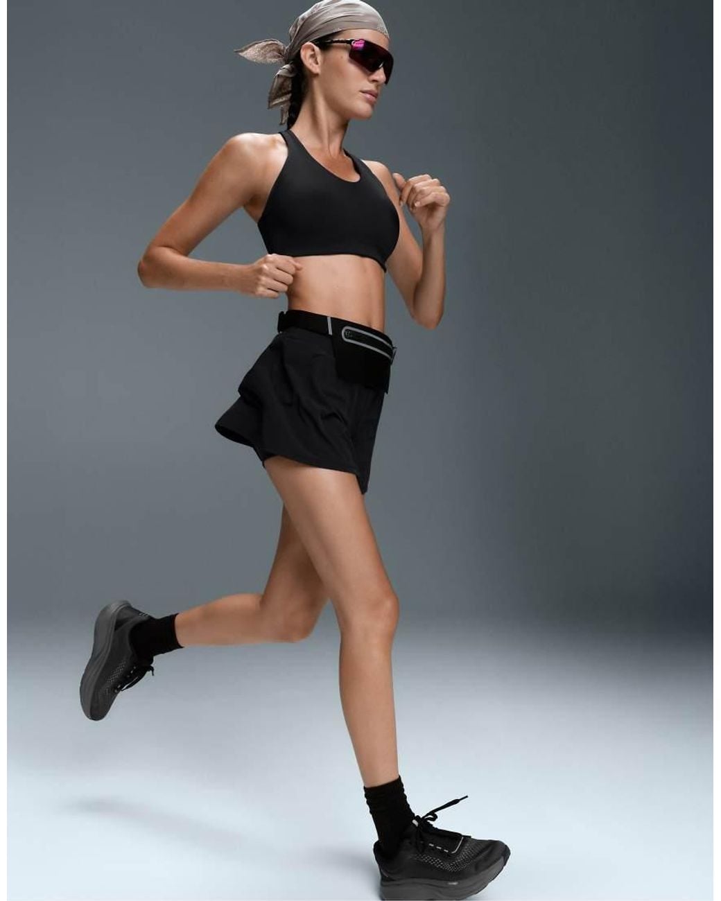 Oysho Black Compressive 10Cm Shorts With Pocket