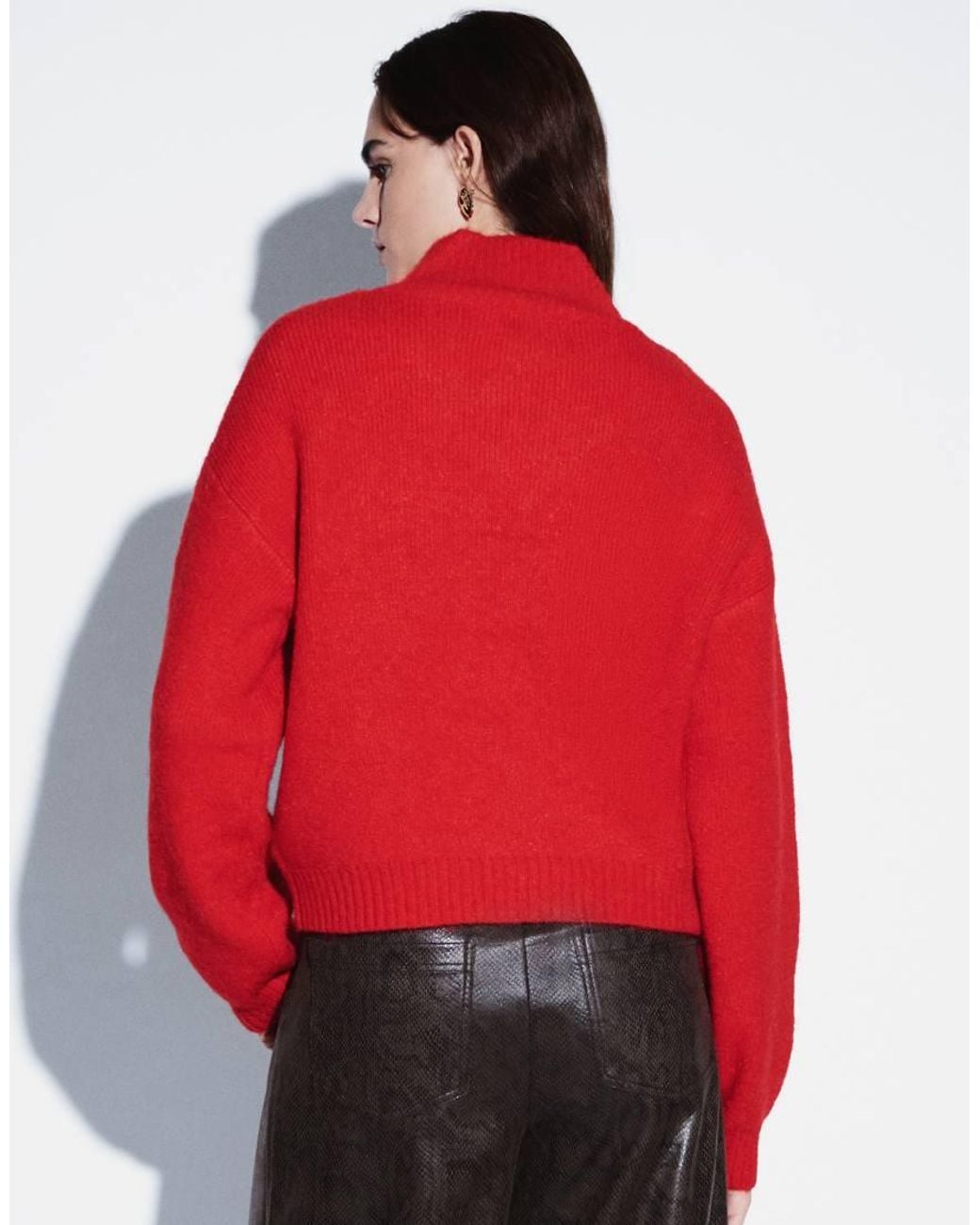 Vero Moda Red V-neck Short Knitted Sweater