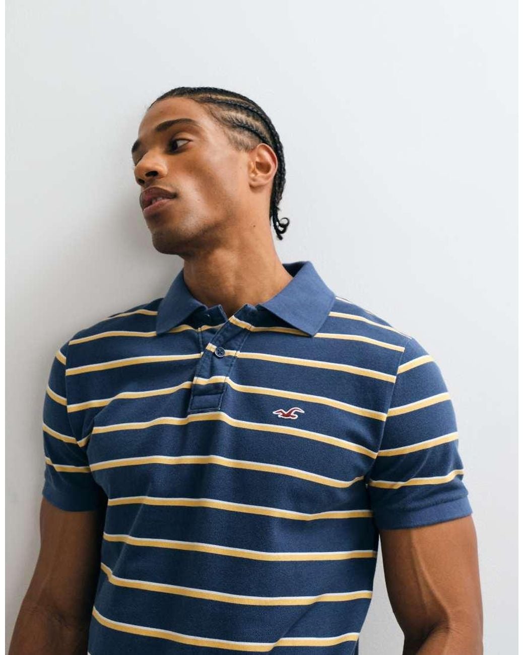 Hollister Yellow Slim Fit Icon Logo Crew Neck T-Shirt for men