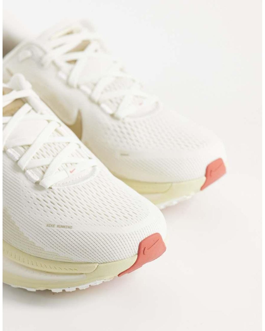 Nike Natural Vomero 18 Trainers