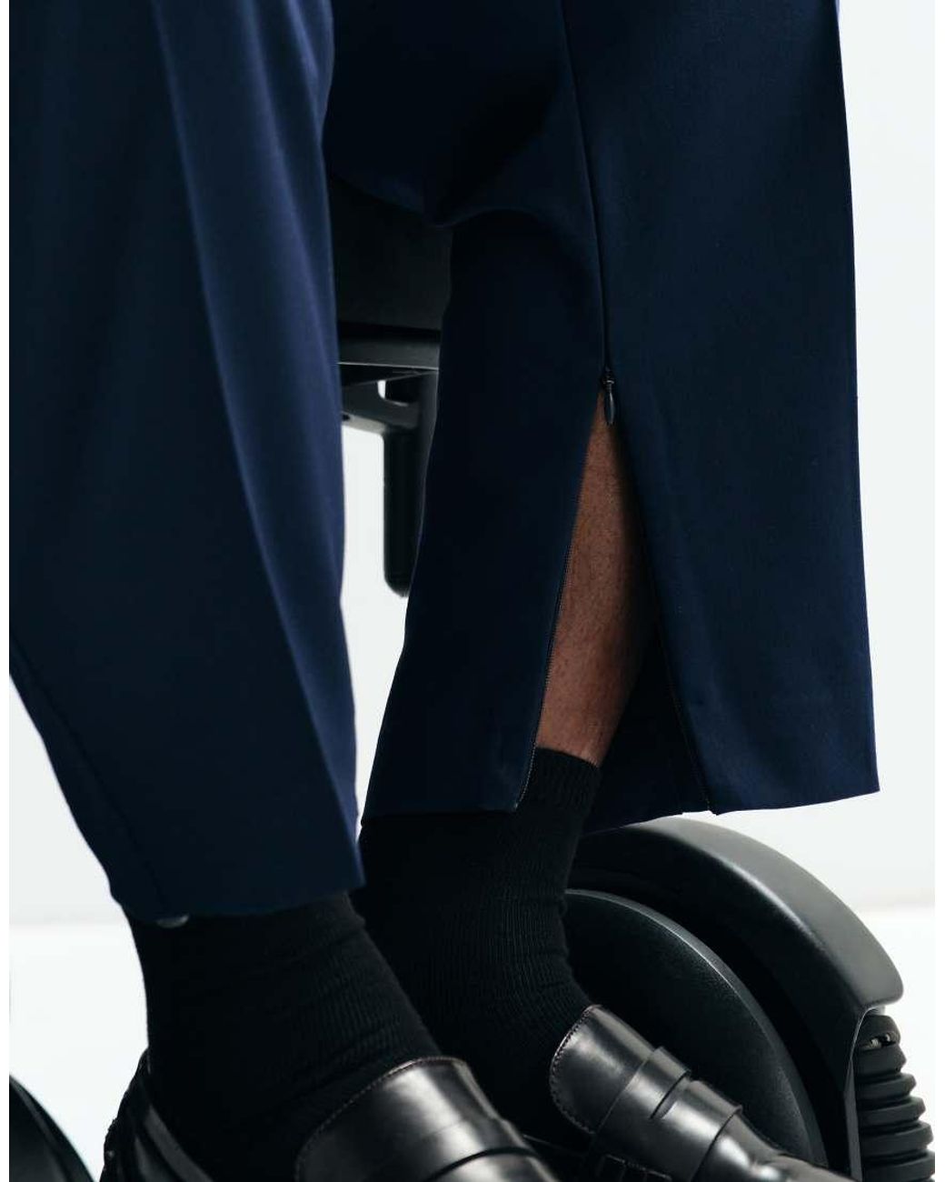 ASOS Blue Asos Adaptive Relaxed Tapered Suit Trousers for men