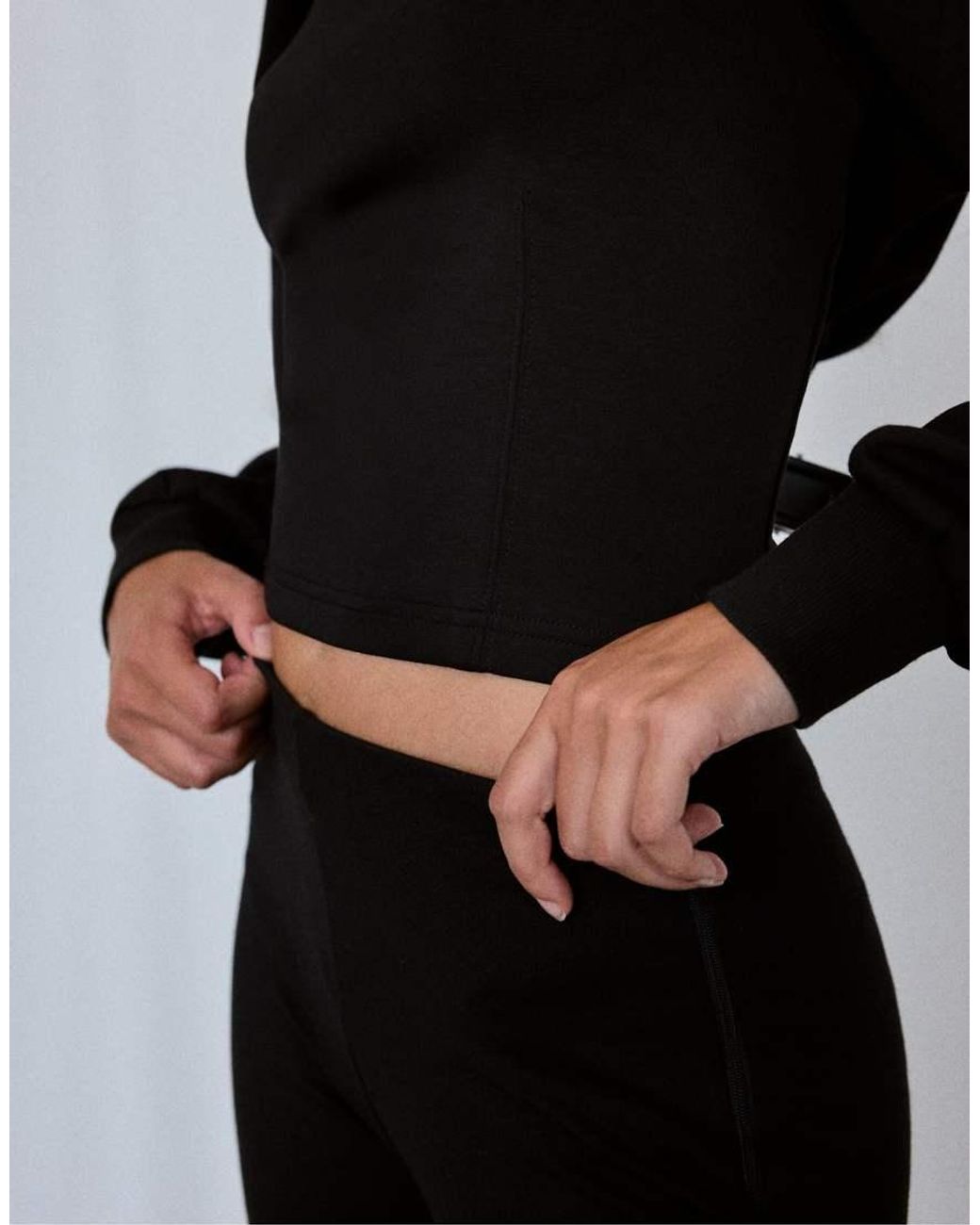 Stradivarius Black Soft-touch Fitted Waist Sweatshirt