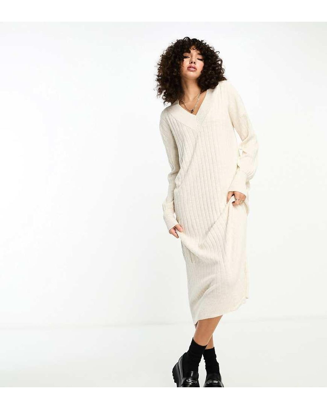 ONLY Natural Knitted V Neck Maxi Dress