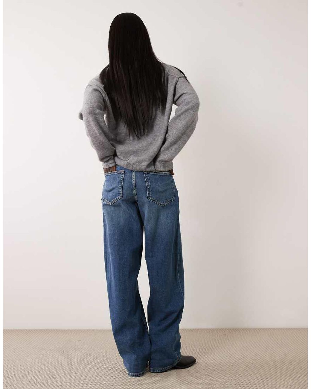 Vero Moda Blue Zelda High Rise Barrel Leg Jeans With Pocket Detail