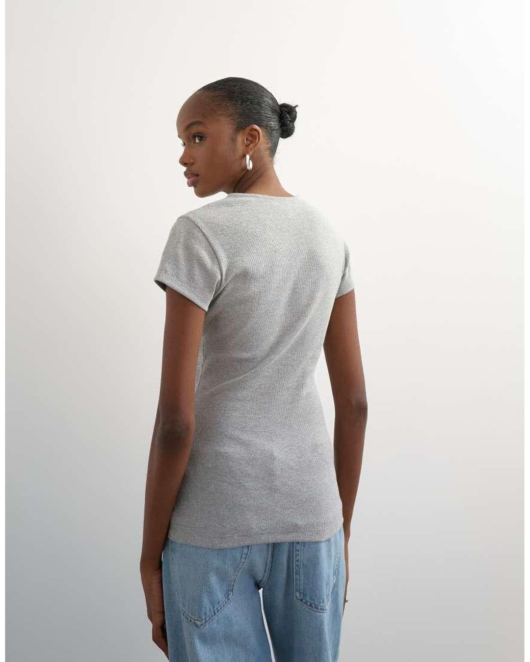 TOPSHOP Gray Ribbed Zip V Short Sleeve Top