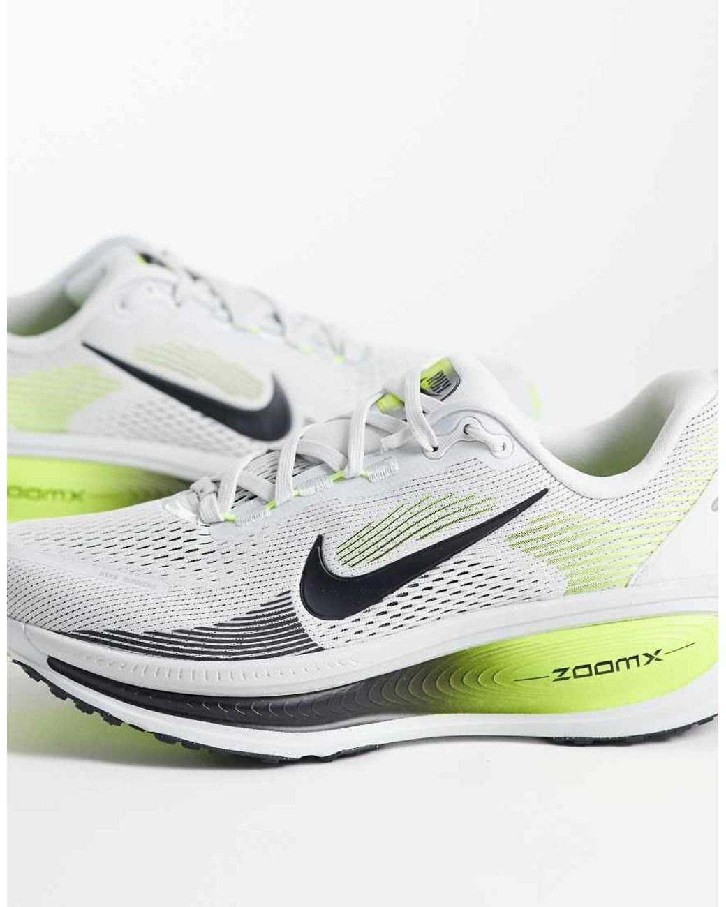 Nike White Vomero 18 Trainers for men